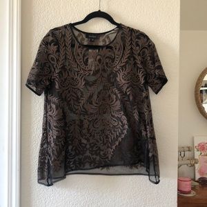 NWT Small Karen Kane Top
